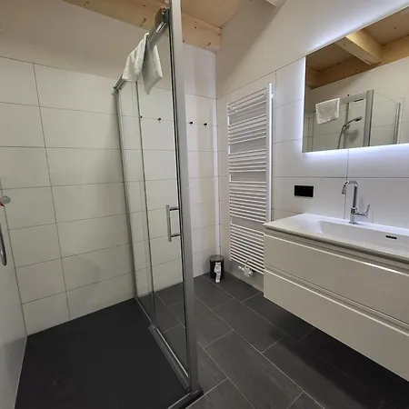 Nassfeld Sonnleitn Fuer 8 Personen Apartment