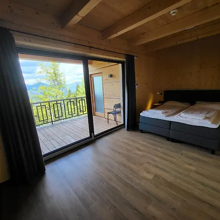 Nassfeld Sonnleitn Fuer 8 Personen