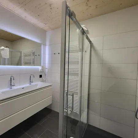 Nassfeld Sonnleitn Fuer 8 Personen Apartment